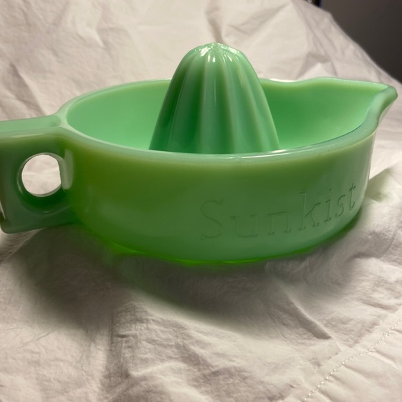 Sunkist Other - Vintage McKee Jadeite Glass SUNKIST Reamer Jadeite Green Sunkist